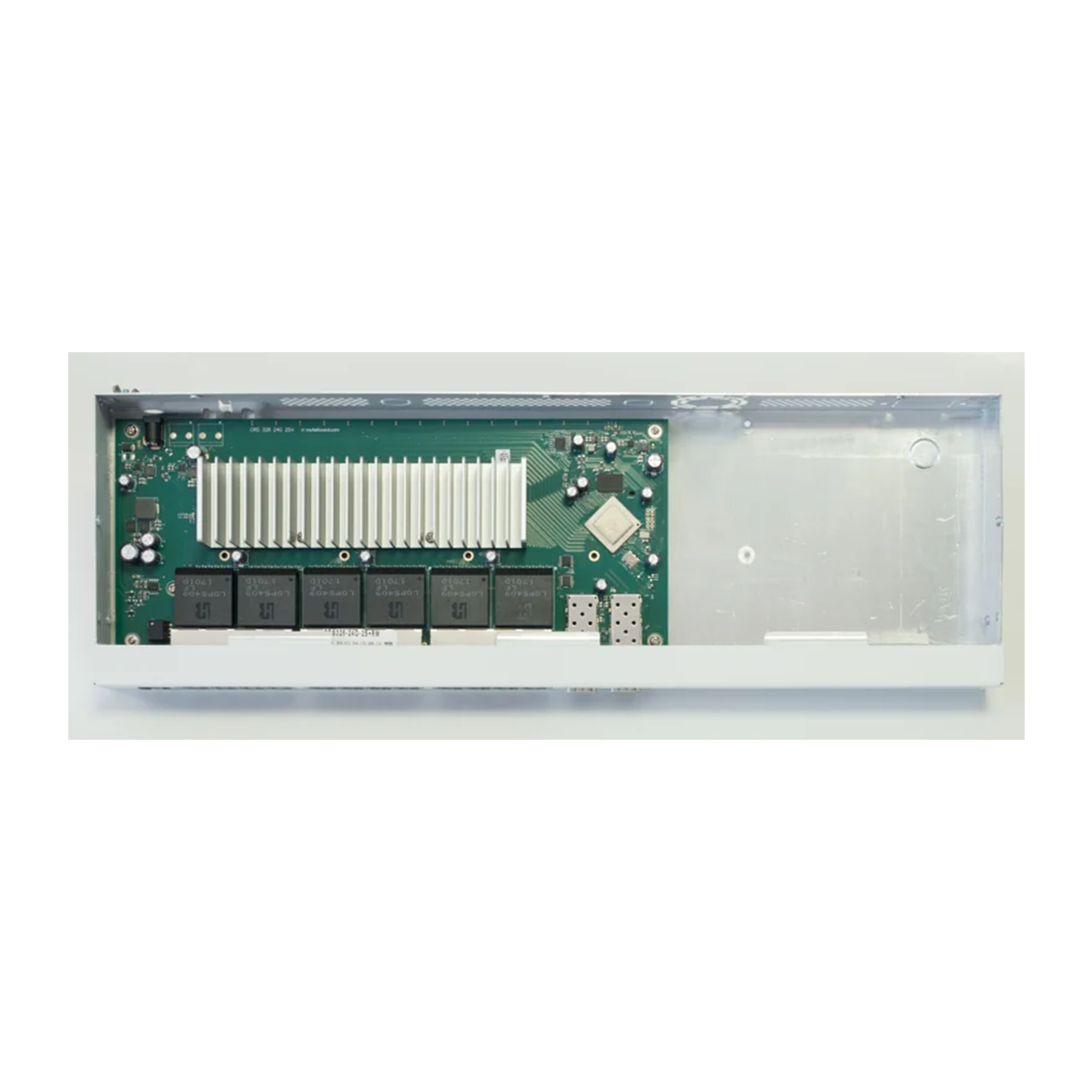 CRS326-24G-2S+RM - Imagen 2